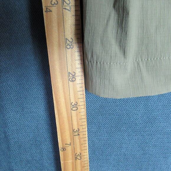 Under Armour Pants Womens Medium Green Track Wide Leg Athletic Lightweight NWT - Picture 4 of 10